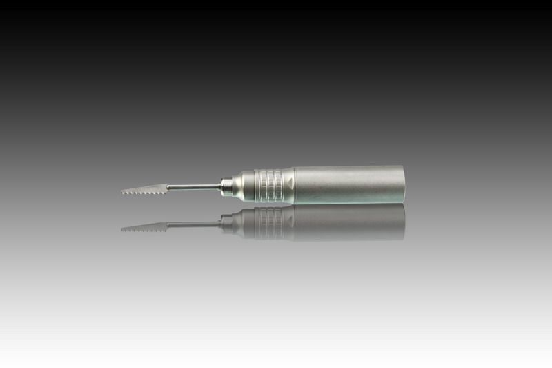 Micro -wederkerige zaag